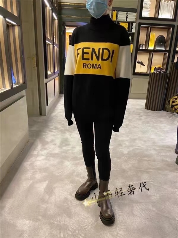 áo Len Fendi 2020