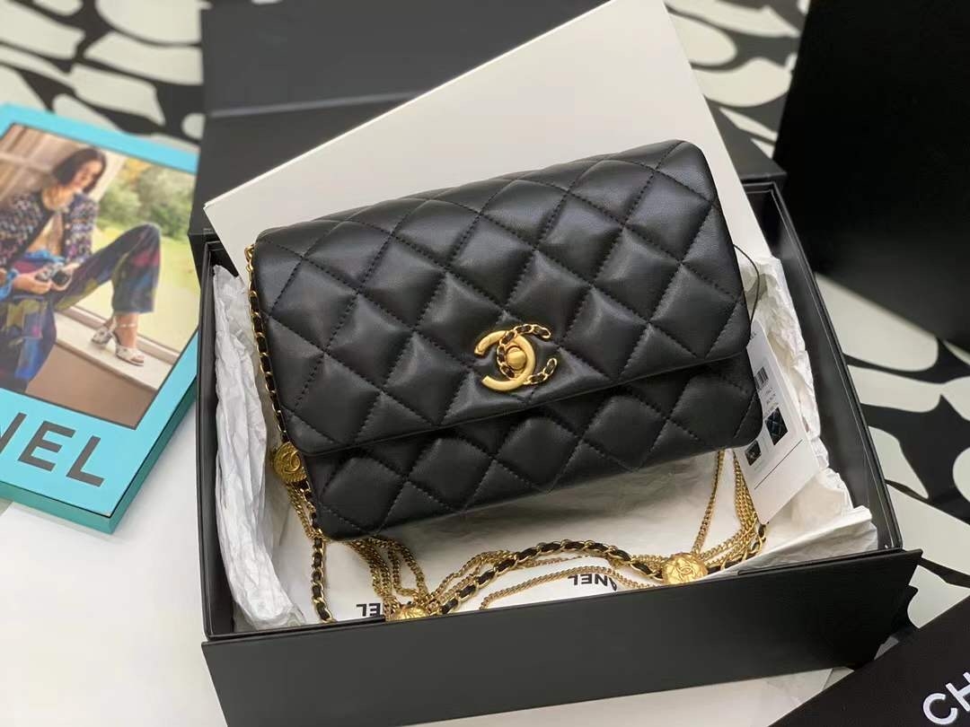 Chanel Flap Bag Golden Chain -2