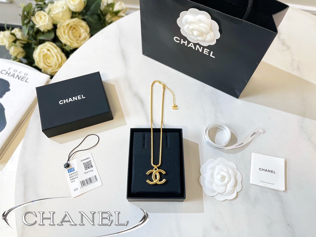 Dây Chuyền Chanel 240