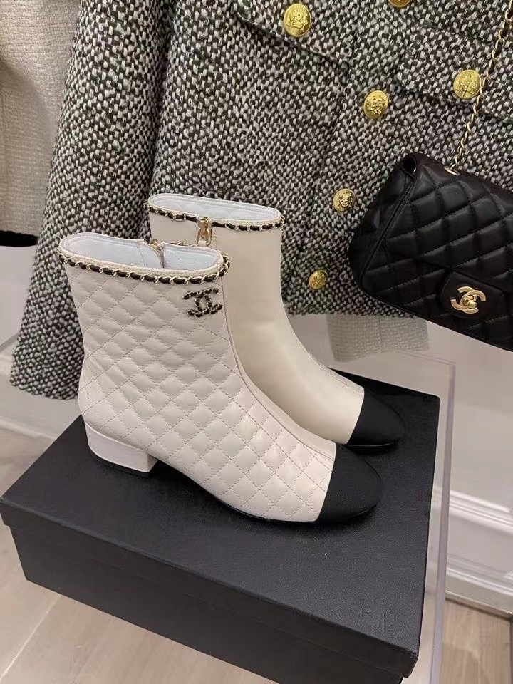 Giày Boots Chanel 45380096