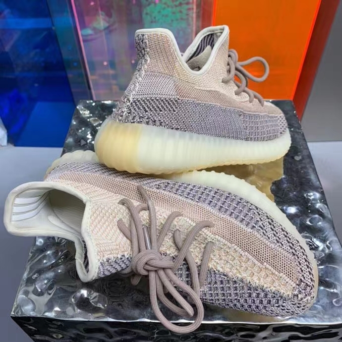 Giày Sneakers Adidas Yeezy Boost 350 V2 
