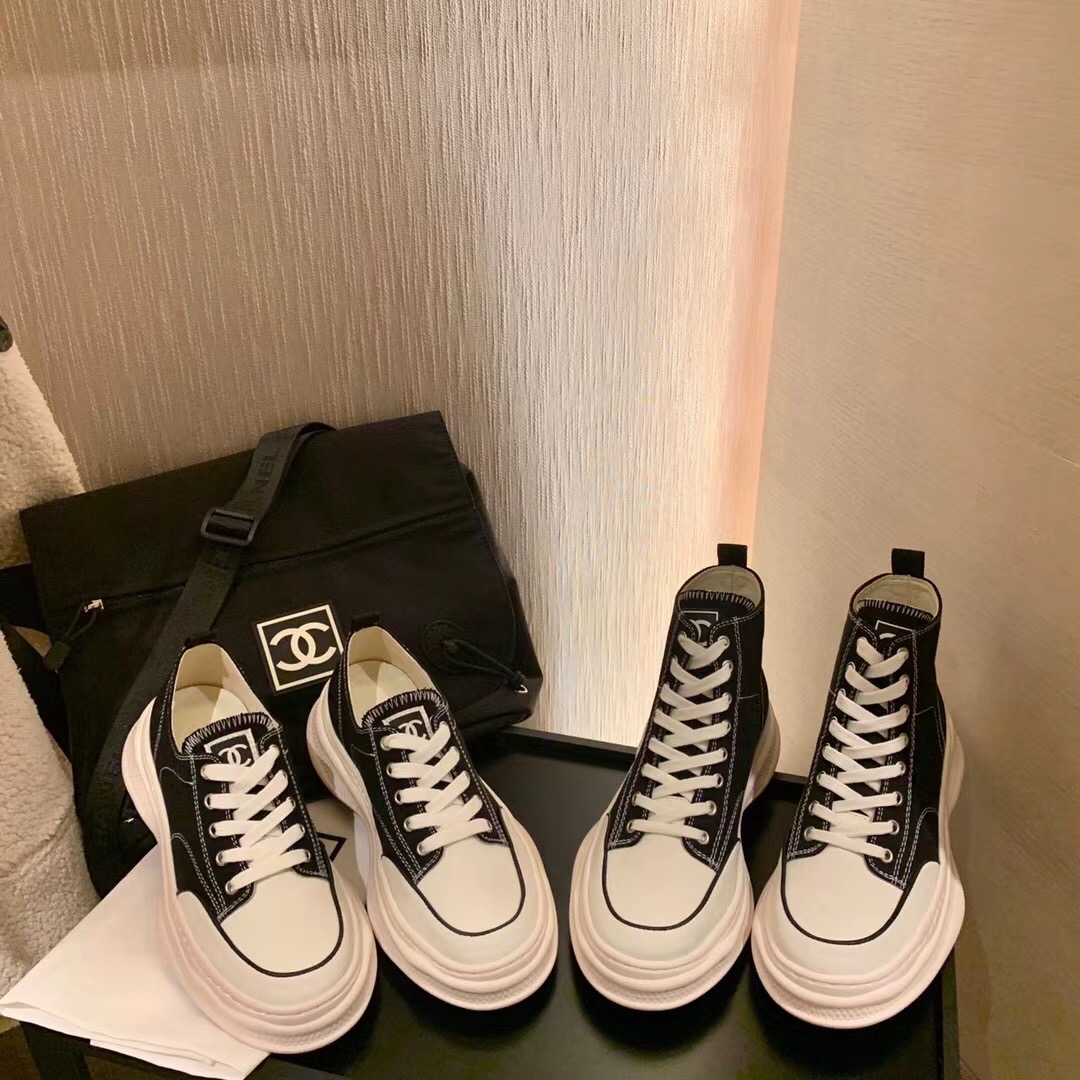 Giày Sneakers Cổ Cao Chanel 