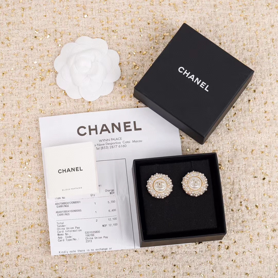 Hoa Tai Chanel Vàng 18k