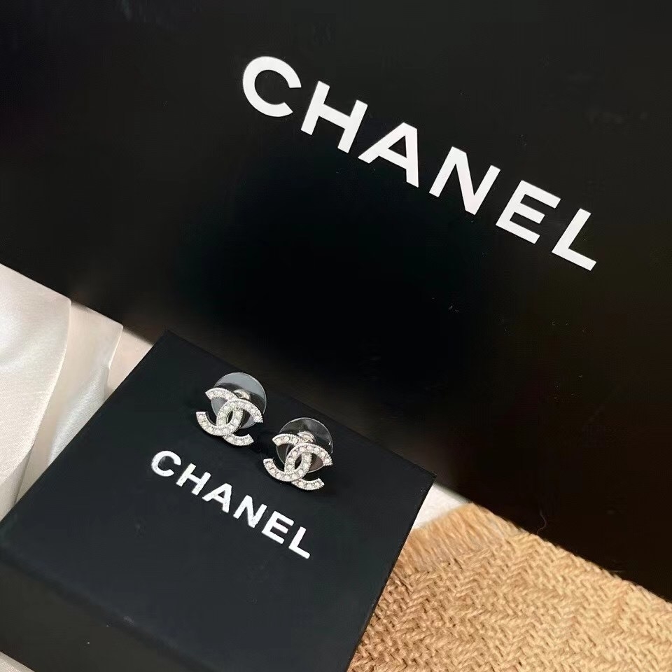 Khuyên Tai Chanel