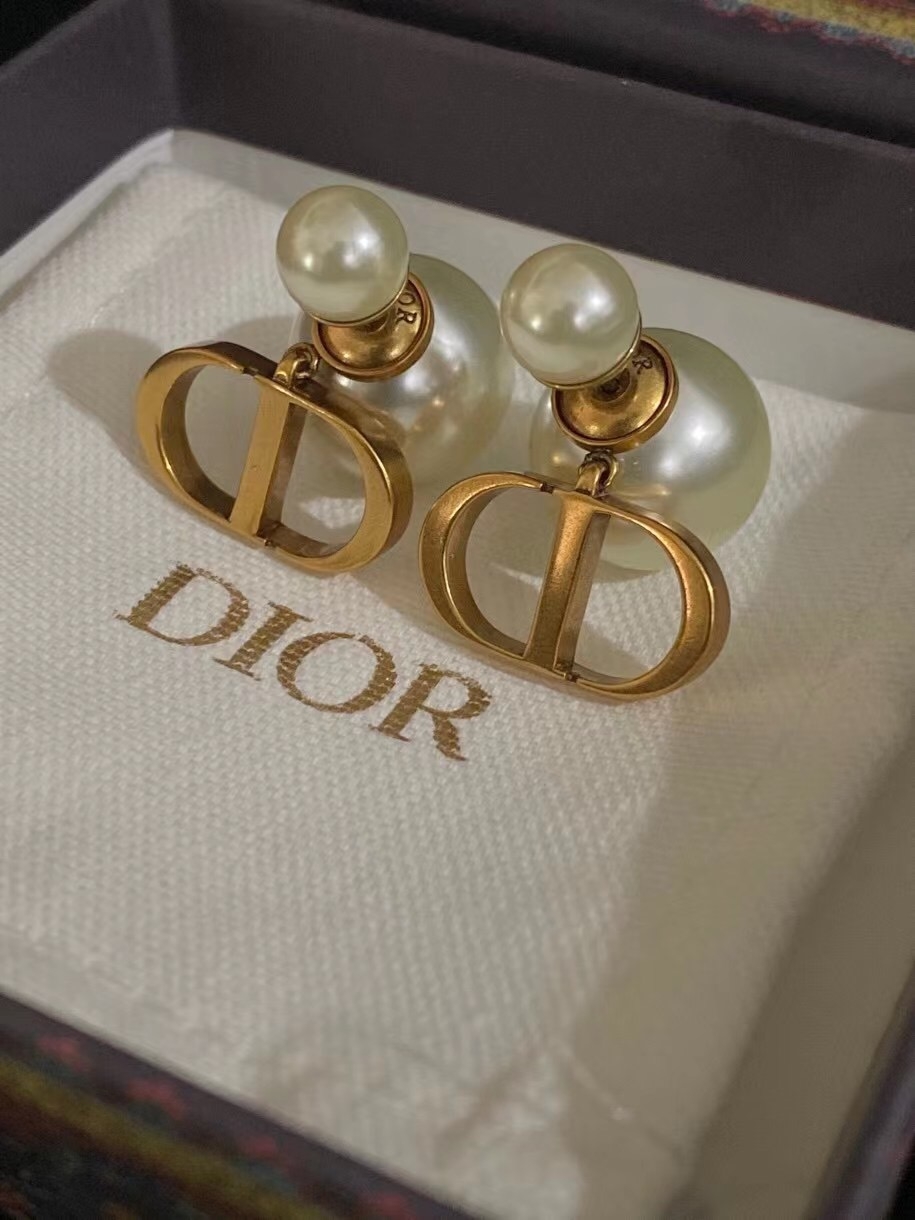 Khuyên Tai Dior