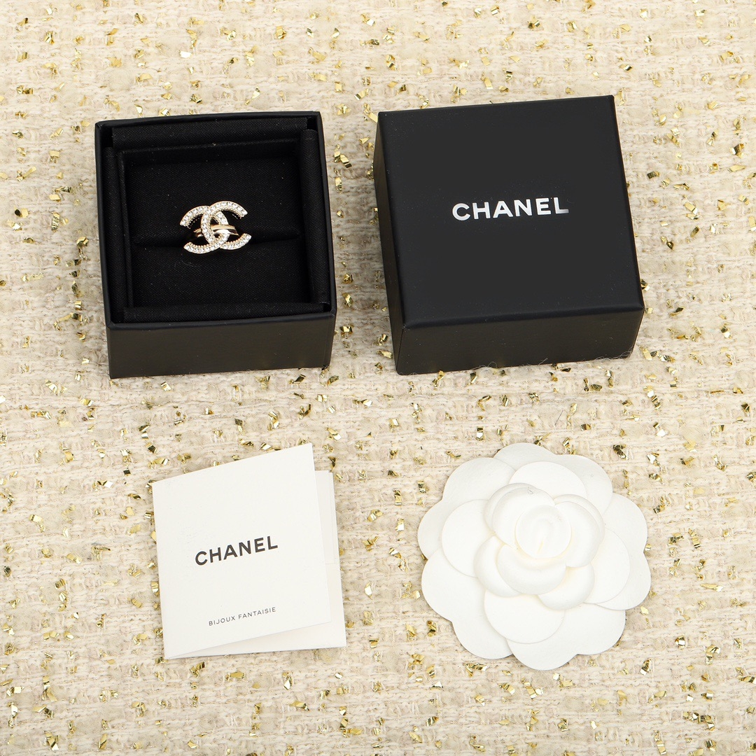 Nhẫn Chanel 4500