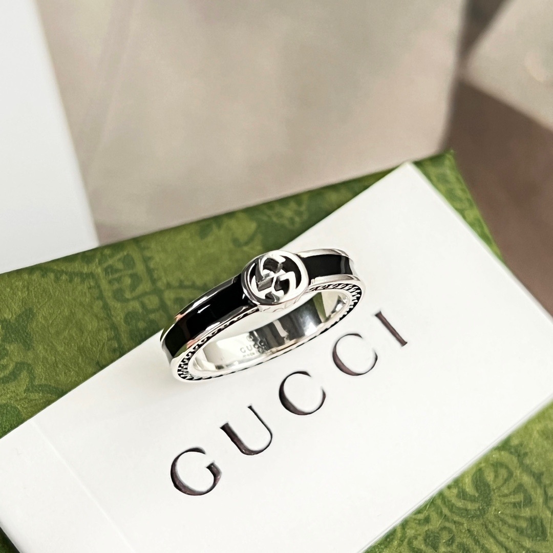 Nhẫn Gucci 250