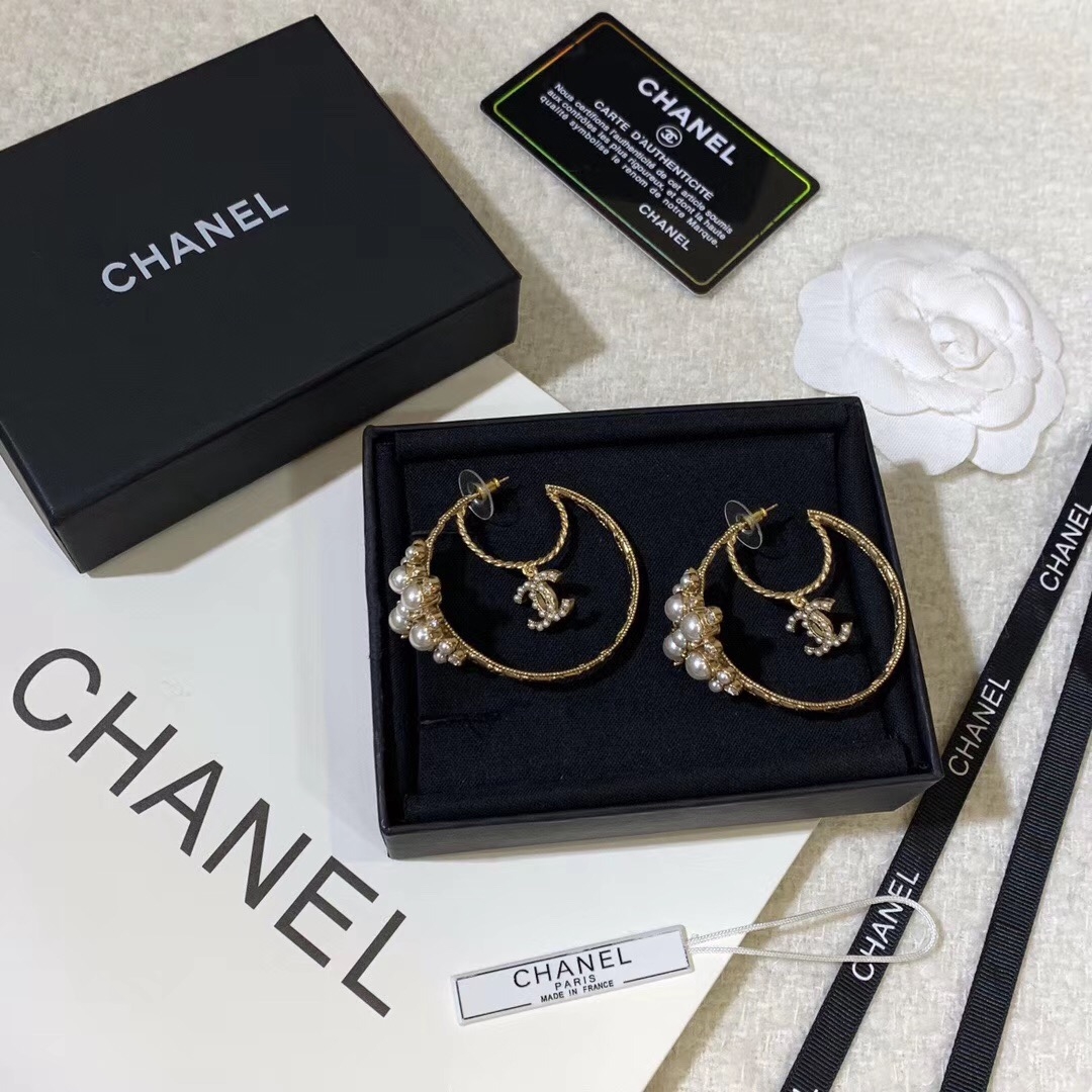 Phụ Kiện Hoa Tai Cài áo Chanel 