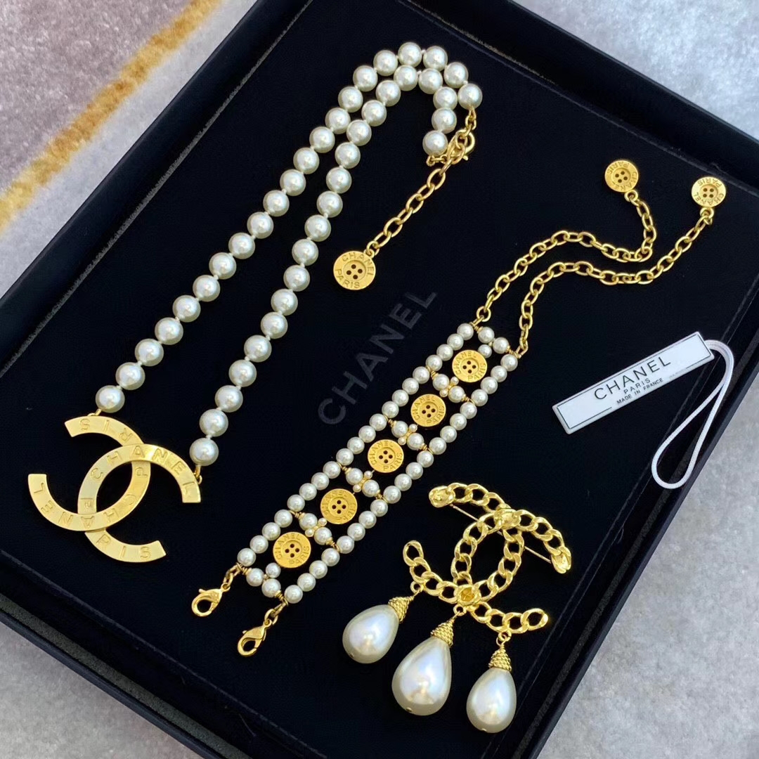 Set Phụ Kiện Chanel 