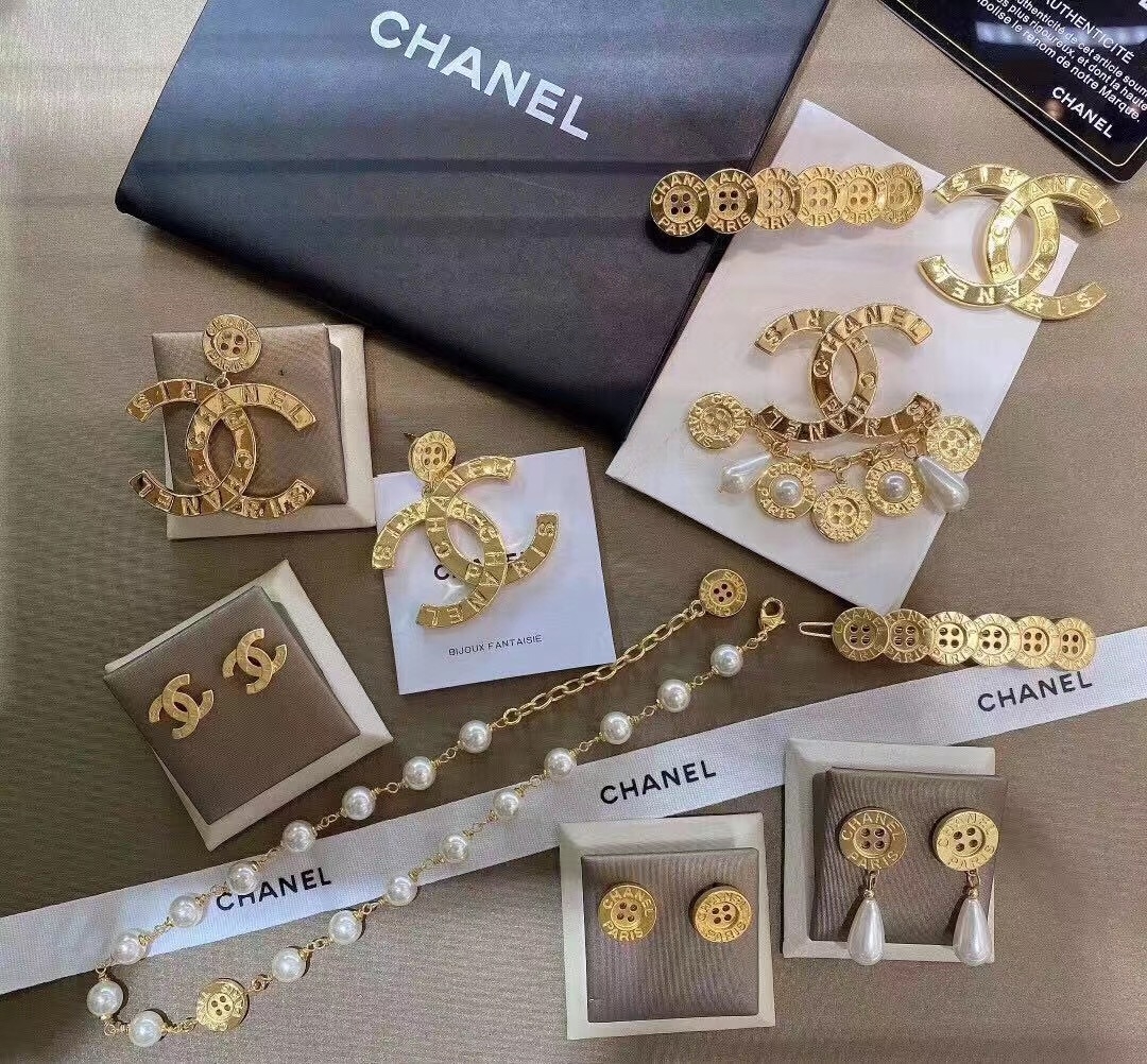 Set Phụ Kiện Chanel 