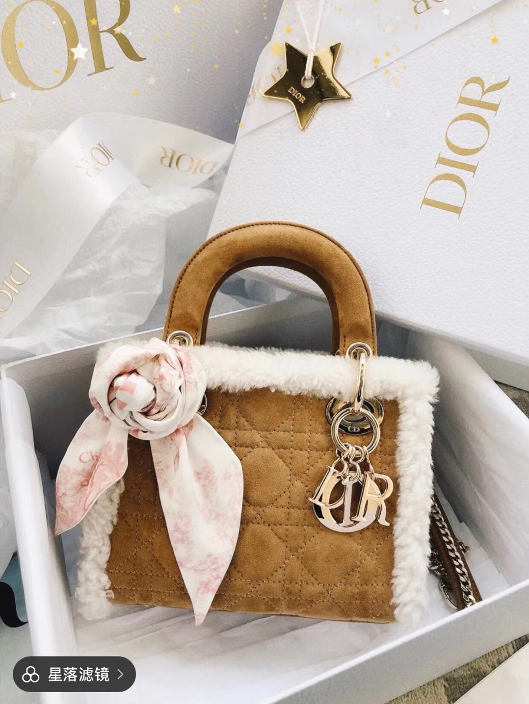 Túi Lady Dior Mini Viền Lông Cừu Màu Vàng 