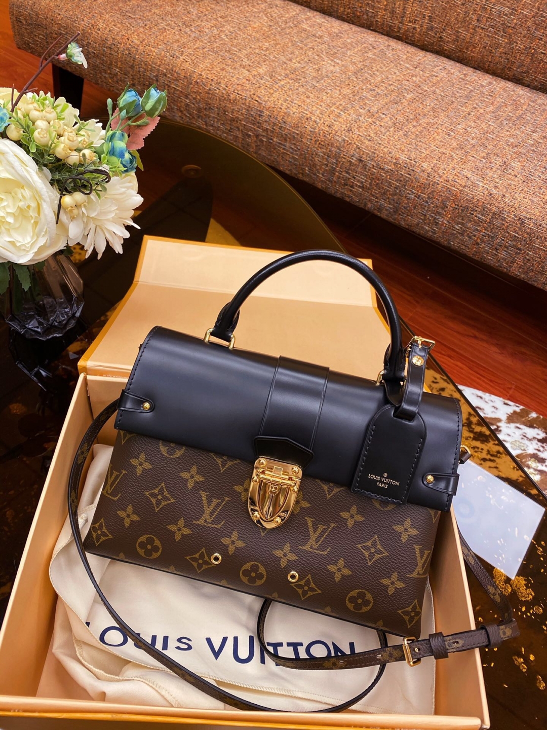 Túi Louis Vuitton