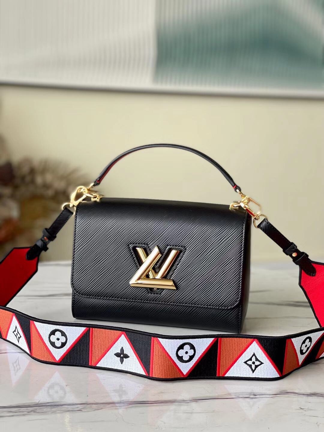 Túi Louis Vuitton Twist